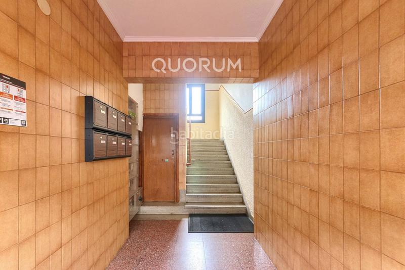 Foto 5d03acde-7f62-4c6d-9c8e-fe0e259b4bbf. Piso  luminoso con bonita distribución para decorar a tu gusto de 3 dorm. con balcón en ugaomiraballes en Ugao - Miraballes