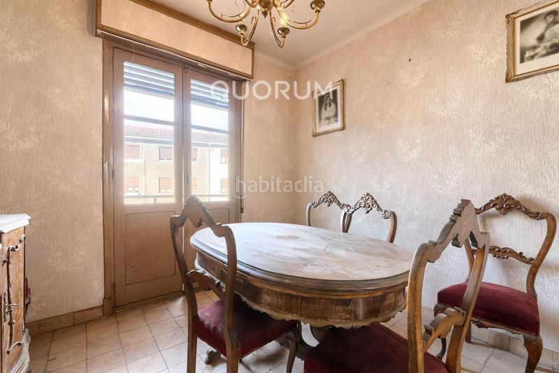 Foto 72e87ce2-6ad7-49c8-bb5d-63dc8e193a06. Piso  luminoso con bonita distribución para decorar a tu gusto de 3 dorm. con balcón en ugaomiraballes en Ugao - Miraballes