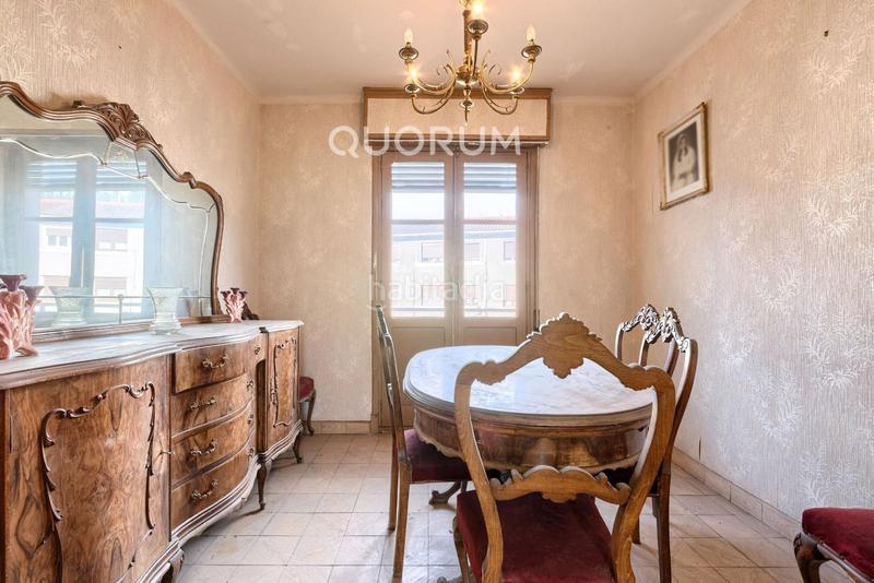 Foto b290694c-fc4f-45a3-b827-3614f470c292. Piso  luminoso con bonita distribución para decorar a tu gusto de 3 dorm. con balcón en ugaomiraballes en Ugao - Miraballes