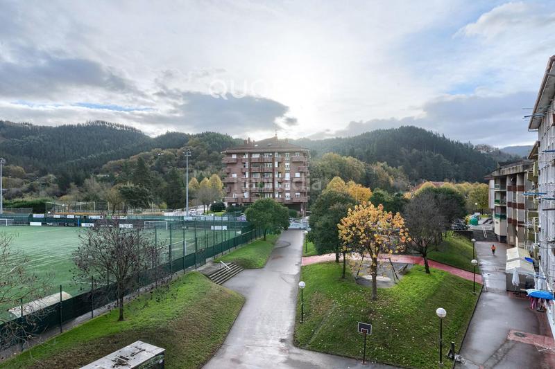 Foto bc775f28-d455-41f1-9d28-72762dbdad94. Piso  luminoso con bonita distribución para decorar a tu gusto de 3 dorm. con balcón en ugaomiraballes en Ugao - Miraballes