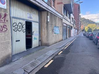 Parking voiture à Kalero-Basozelai. Parcela de garaje para coche pequeñomediano y trastero en zona e