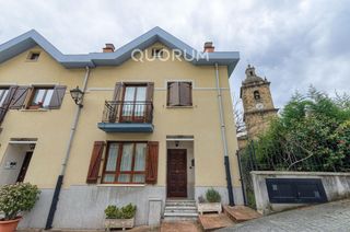 Maison jumelée à San Miguel. Precioso adosado de 4 dorm. y 4 baños con amplia terraza, txoko