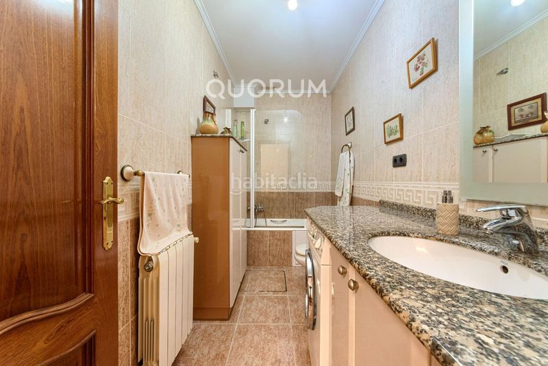 Foto 1473c5f8-8575-4e44-be86-a42082cd38ff. Casa a schiera con riscaldamento parcheggio in San Miguel Basauri