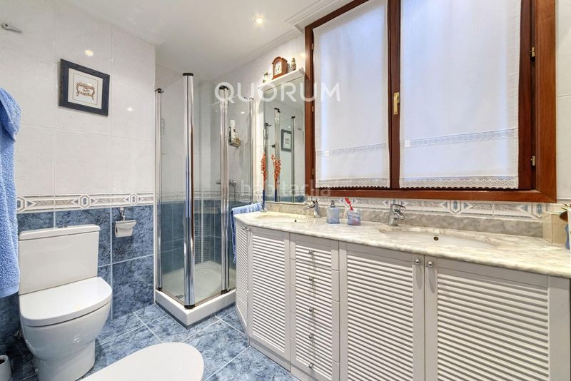 Foto 7a57741d-1661-40f9-a7fa-6ac6d7f753cd. Casa a schiera con riscaldamento parcheggio in San Miguel Basauri