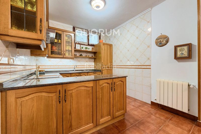 Foto aa73015f-a200-4d69-91e4-a6a4afe37b10. Casa a schiera con riscaldamento parcheggio in San Miguel Basauri