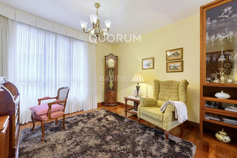 Foto fbb5c4fa-74f3-4a7a-a7d9-d02c6940a779. Casa a schiera con riscaldamento parcheggio in San Miguel Basauri