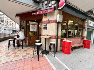 Miete Geschäftsraum in Urbi. Bar en funcionamiento con salida de humos en zona urbi