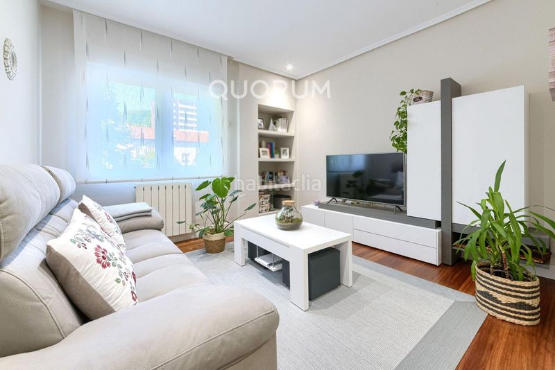 Foto b1026cf0-a7d3-4c97-a880-11b43d7a39a2. Pis a San Miguel Basauri