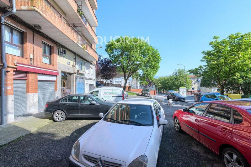 Foto e09e805a-d735-4d5c-bd23-3fd1c6a1599a. Pis amb calefacció a San Miguel Basauri