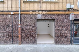 Business premise in Kalero-Basozelai. Local diáfano con baño en zona basozelai