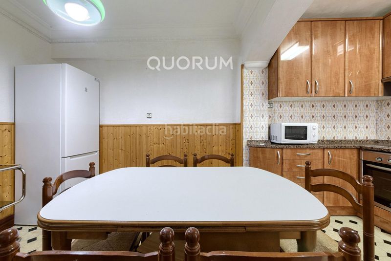 Foto 04a9698a-78a8-4b4b-a6b3-ae7b172cd3ec. Pis amb calefacció a Centro-Ariz-Uribarri Basauri