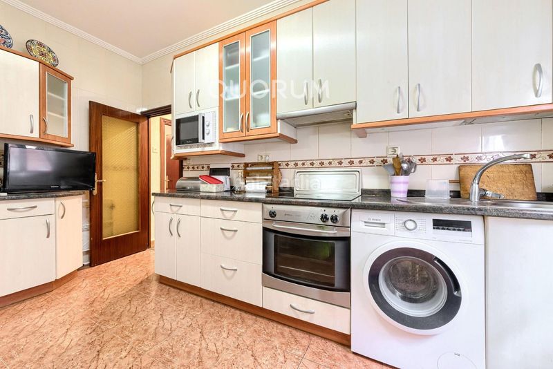 Foto 6029040f-404e-4177-b5ef-835c5cb89504. Flat with heating in Centro-Ariz-Uribarri Basauri