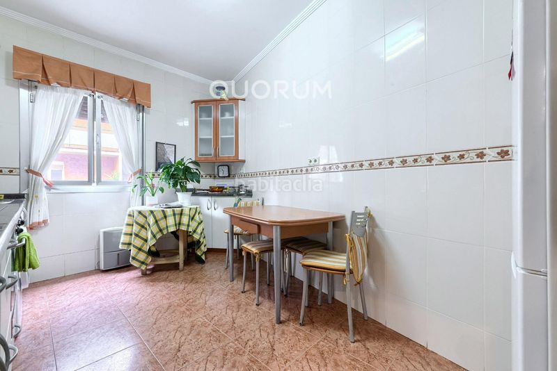 Foto f2884200-58e0-4ecb-bc3d-883650a909c7. Flat with heating in Centro-Ariz-Uribarri Basauri