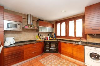 House in Zeberio. Piso para entrar a vivir de 3 dormitorios con terraza y trastero