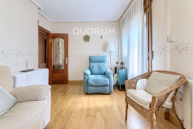 Foto 39b8a8ea-9105-407a-92e8-105944668433. Flat with heating in San Miguel Basauri