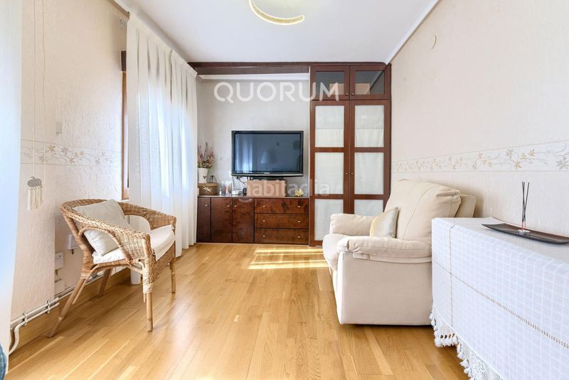 Foto 82131e3c-f3e1-41b1-8972-2cdb878a72ce. Flat with heating in San Miguel Basauri