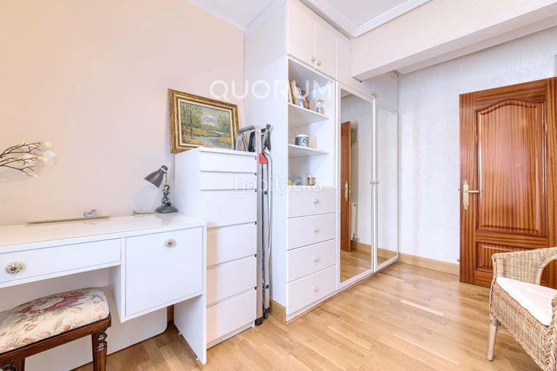 Foto ae5af8c3-3137-42b2-ae78-1012922197d2. Flat with heating in San Miguel Basauri