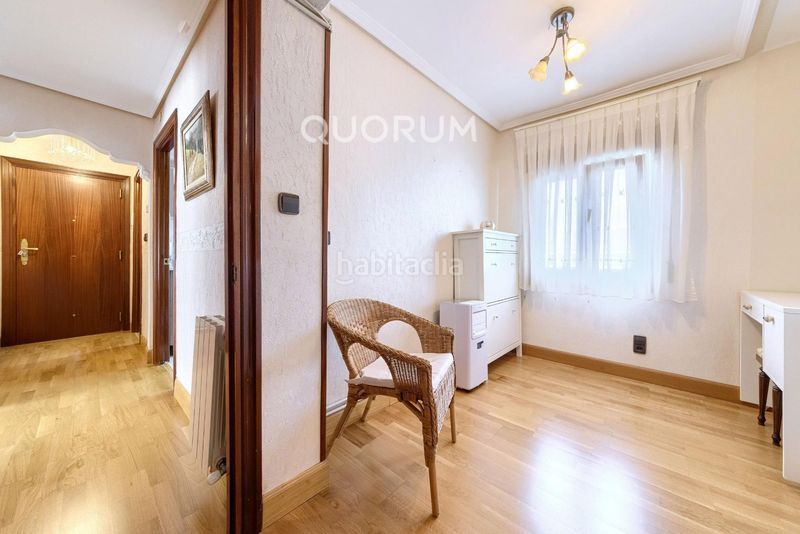 Foto e409bab3-80d2-4c72-b240-85392870451a. Flat with heating in San Miguel Basauri