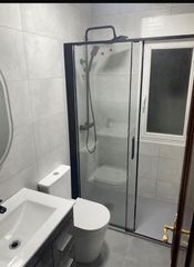 Pis a Centro-Ariz-Uribarri. Piso para entrar a vivir de 2 dormitorios con ascensor cota cero