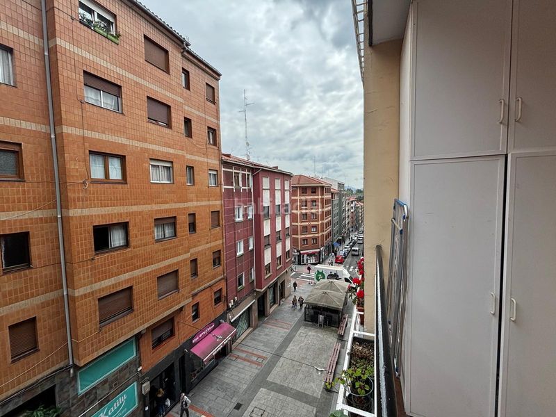 Foto 5c67a971-1d3c-40d6-8df5-a2df071743fb. Pis amb calefacció a Centro-Ariz-Uribarri Basauri