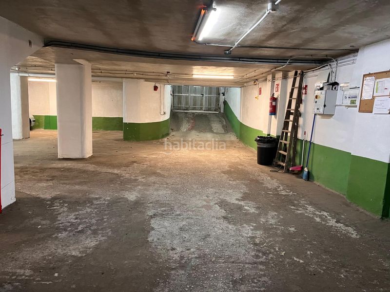 Foto e6ae8185-d757-4938-a94f-12b4d2e577aa. Aparcament cotxe a San Miguel Basauri