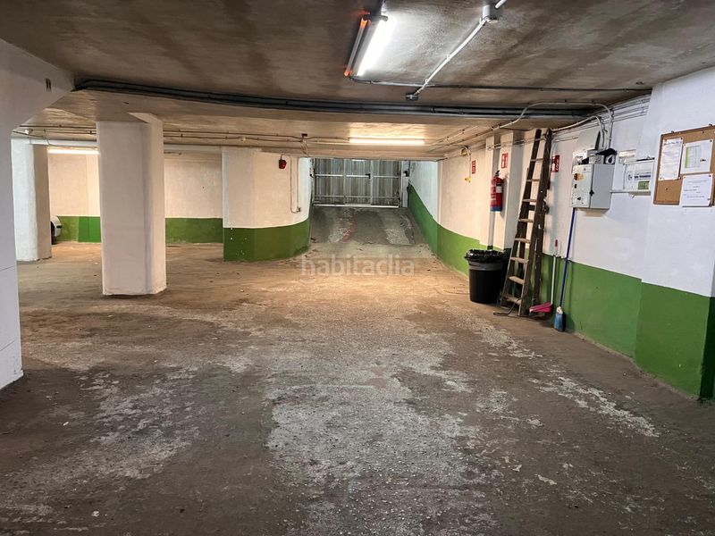 Foto eca5d0f4-c68e-4c84-ae59-2228bf1c36e3. Aparcament cotxe a San Miguel Basauri