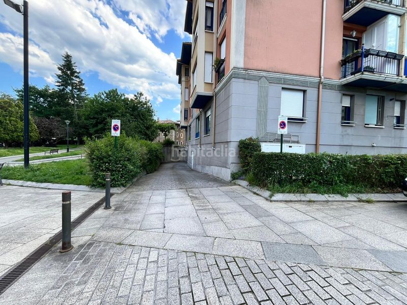 Foto f262f4c8-6eb1-40cf-8375-cbea2d6bc2f8. Posto auto in San Miguel Basauri