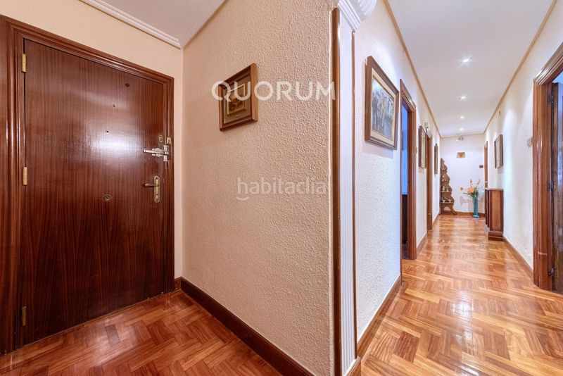Foto 54f743c3-9312-42d8-8009-5cd0baa61055. Flat with heating in Centro-Ariz-Uribarri Basauri
