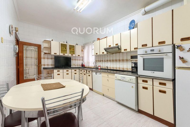 Foto 8f7accba-4b95-4757-b506-39a723353bc9. Flat with heating in Centro-Ariz-Uribarri Basauri