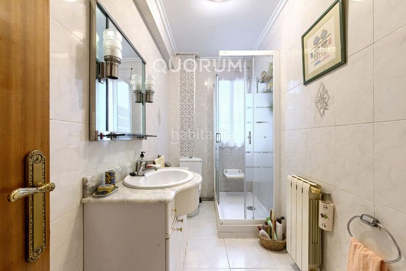 Foto c299ae1d-f578-40fb-b13a-24c533abf527. Flat with heating in Centro-Ariz-Uribarri Basauri