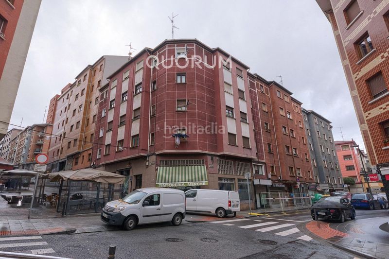 Foto f42f97fc-93b0-486f-b332-6aa657607675. Flat with heating in Centro-Ariz-Uribarri Basauri
