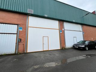 Rent Industrial building in Zaratamo. Nave industrial diáfana de 82 m2 con entreplanta, oficina y baño