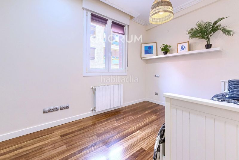 Foto cdc438bc-2104-404c-bc4e-ec97fe94733c. Flat with heating in Centro-Ariz-Uribarri Basauri