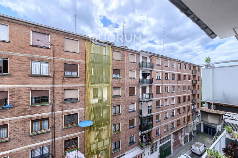 Foto 22f7ab92-b76d-4b5f-93c1-37fef2f9ed7d. Appartement dans Centro-Ariz-Uribarri Basauri