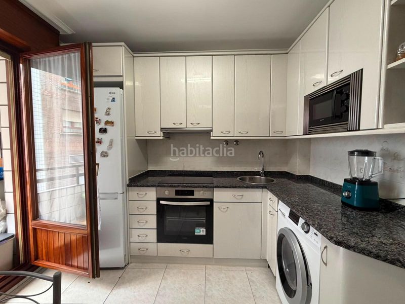 Foto 4ad68041-b342-4132-a845-5a7dc38e40da. Flat with heating parking in Centro-Ariz-Uribarri Basauri