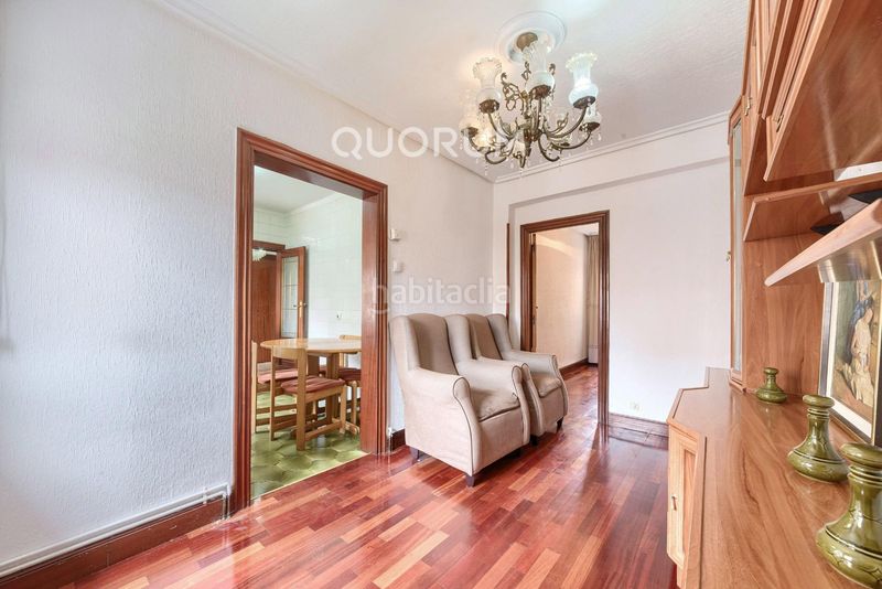 Foto cc84eb0b-e42e-4dd5-9a7b-870f9c55fd1c. Flat with heating in Centro-Ariz-Uribarri Basauri
