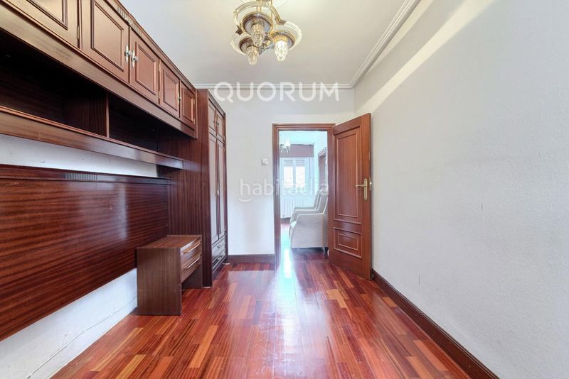 Foto ffba7b39-d946-4835-8a48-541dbaa1df9c. Flat with heating in Centro-Ariz-Uribarri Basauri