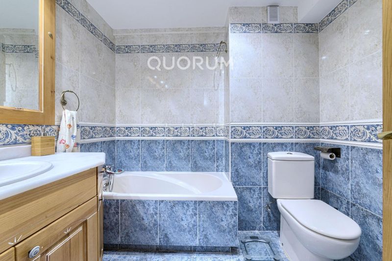 Foto c2709f0e-9371-4073-bf2e-5e6eb8ac9218. Flat with heating in Centro-Ariz-Uribarri Basauri