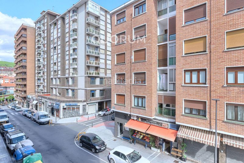 Foto dd2153ea-9a5c-4846-b22d-12f8ea93773f. Pis amb calefacció a Centro-Ariz-Uribarri Basauri