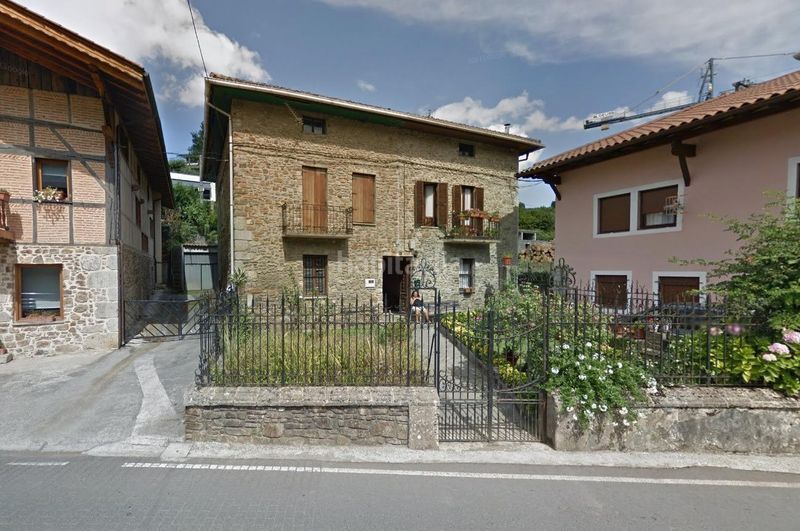 Foto 12244e7d-e829-4c19-9fcd-7be190ec5114. Casa adossada amb aparcament a Zeberio