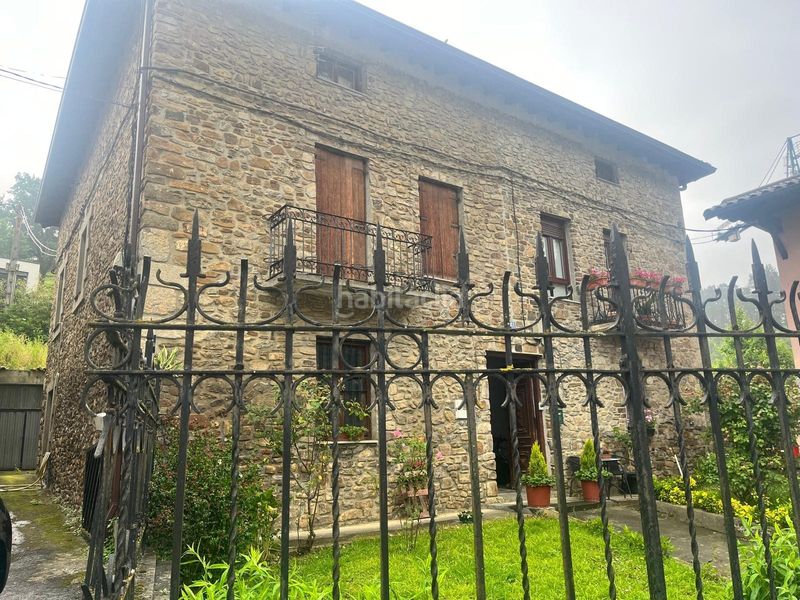 Foto 8d86e51e-7606-4193-a832-1ac3f916d24e. Casa adossada amb aparcament a Zeberio