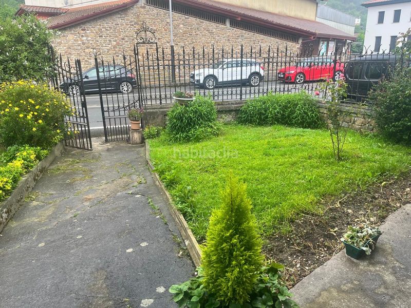 Foto f7056c24-18b8-4ffa-9f39-f4609fe64ef3. Casa adossada amb aparcament a Zeberio