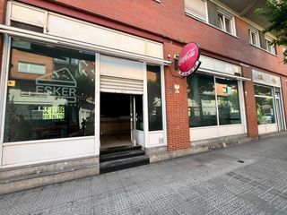 Affitto Locale commerciale in Centro-Ariz-Uribarri. Bar céntrico con licencia activa tipo 2 y licencia para 8 mesas