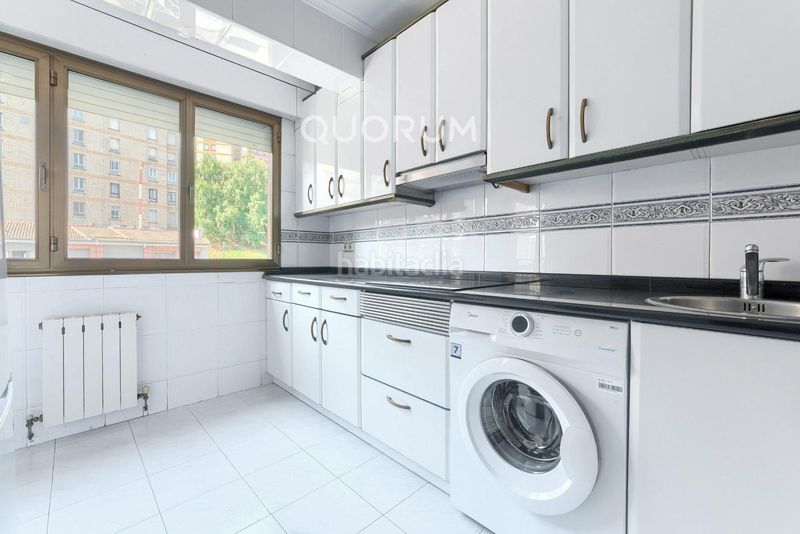 Foto b2ffc5dd-a8a9-4c93-bfae-19b1749d823f. Appartement avec chauffage dans Kalero-Basozelai Basauri