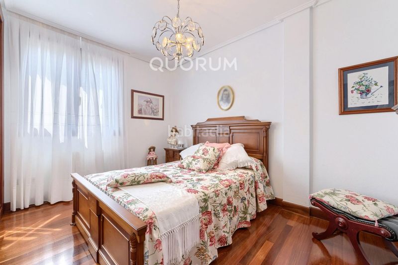 Foto dfa368b7-a508-45b1-be6f-d98a6ee44f0a. Casa adossada amb calefacció aparcament a San Miguel Basauri