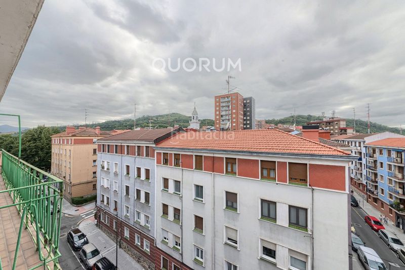 Foto 98e41c19-fd13-4b8c-b917-ebc6f807f9a3. Pis amb calefacció a Centro-Ariz-Uribarri Basauri