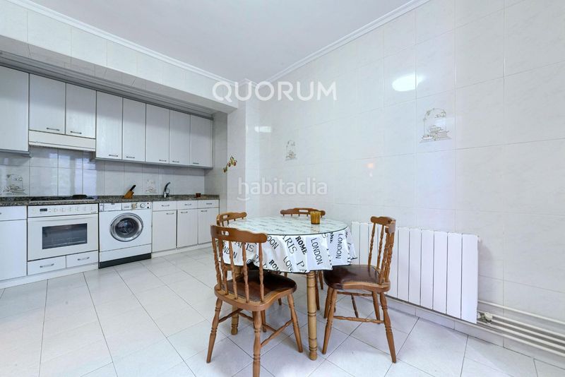 Foto ad2bbf09-e33e-4088-8c4d-912d39ca38f9. Flat with heating in Centro-Ariz-Uribarri Basauri