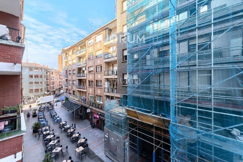Foto c81d01c1-2553-4abd-b1f0-ecc37fa7da48. Flat with heating in Centro-Ariz-Uribarri Basauri