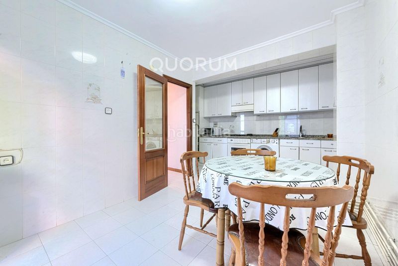 Foto d361d99f-d334-4755-9179-69e9214248ea. Flat with heating in Centro-Ariz-Uribarri Basauri