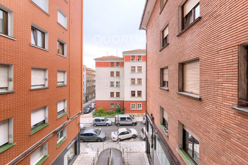 Foto bd5b7b27-ce8f-41d0-8893-cd92981b9578. Pis a Centro-Ariz-Uribarri Basauri